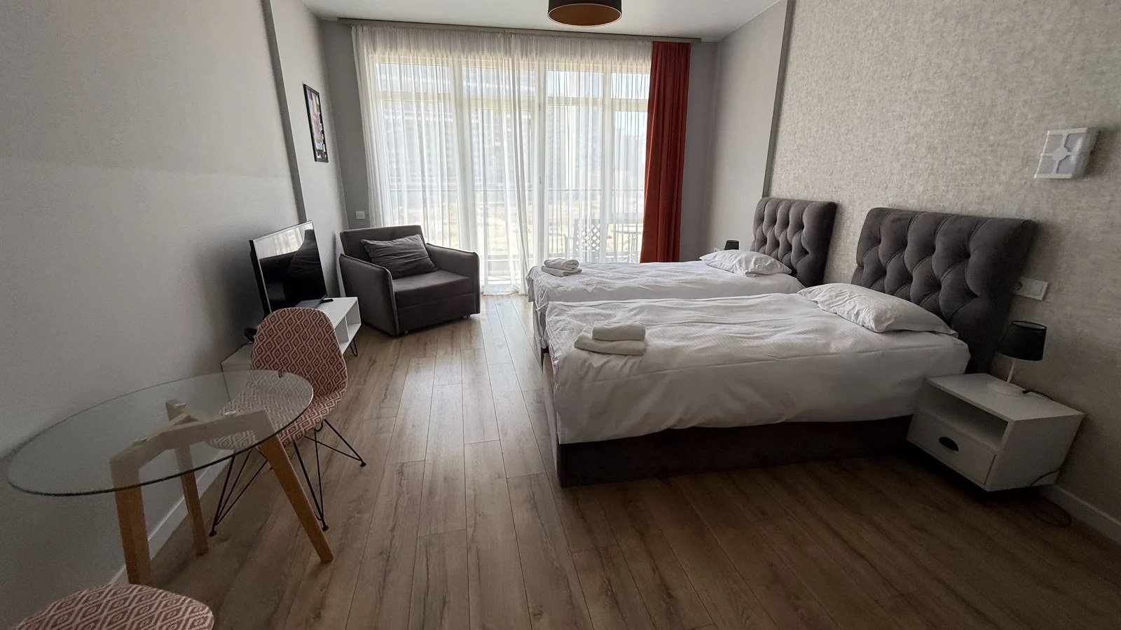 Apartment F 409